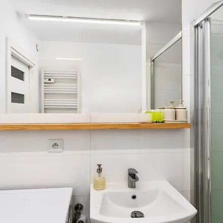 Krasinskiego Comfort By Bookinghost Apartamento